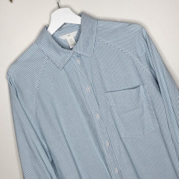 PICK 3 FOR $20 H&M Oversized Striped Oxford Pocket Button Down Shirt Size XS - Picture 4 of 6